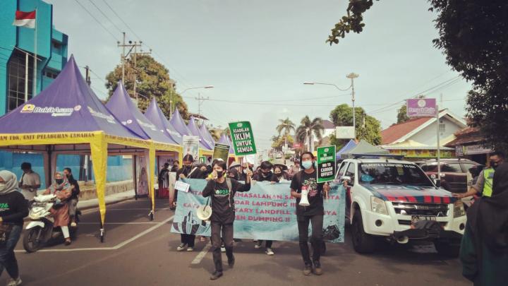 Peduli ! Walhi Gelar Aksi Kampanye "Selamatkan Hutan, Bukit, Pesisir, dan Kota dari Rakus Ruang" 